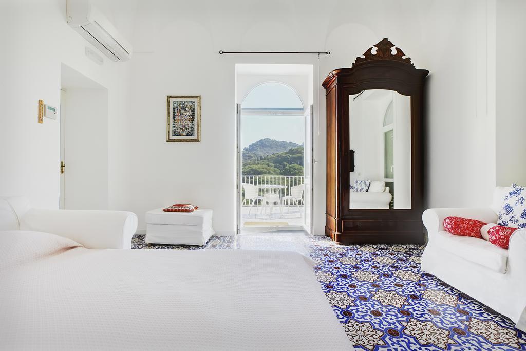 Suite Villa Carolina Κάπρι Δωμάτιο φωτογραφία