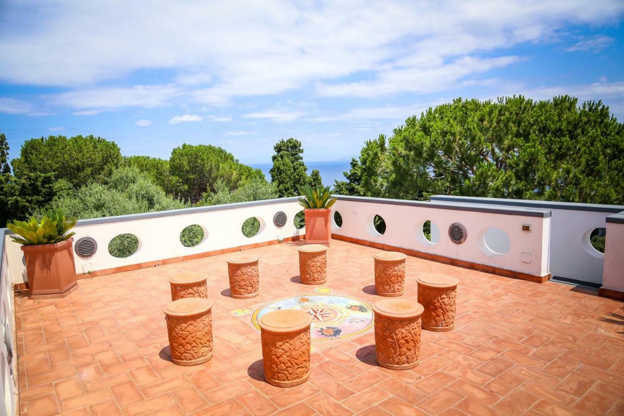 Suite Villa Carolina Κάπρι Εξωτερικό φωτογραφία